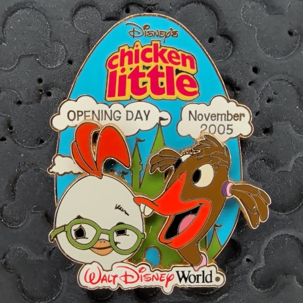 Disney parks Chicken Little Opening Day Abby M LE 3500 trading pin